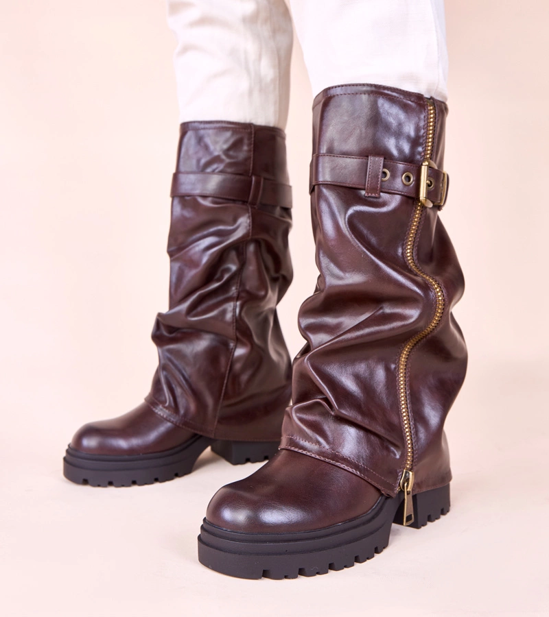 Cizme maro cu carâmbul îndoit Ettera