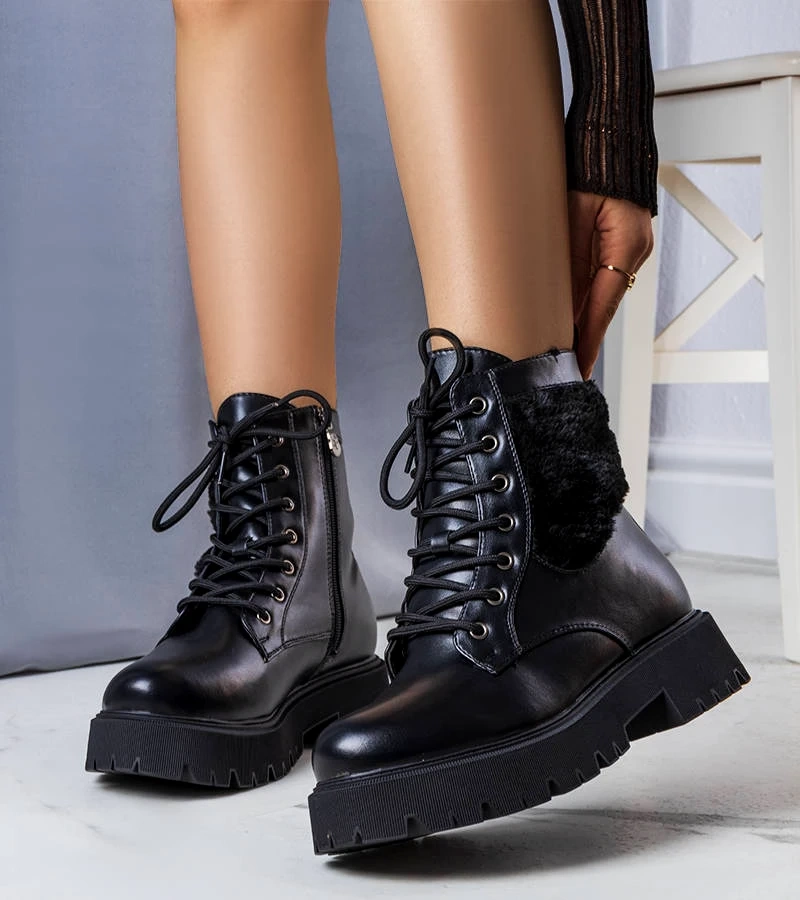 Cizme izolate negre cu blană falsă Dixie