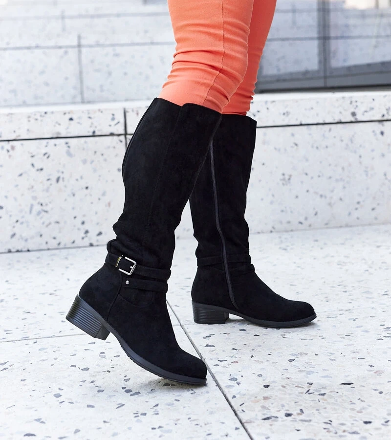 Cizme negre izolate din piele ecologică Aldisio