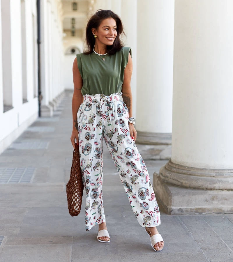 Pantaloni albi largi cu flori Palermo