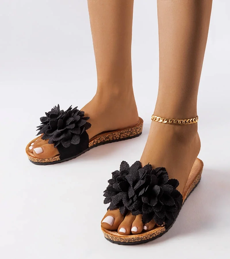 Șlapi negri decorați cu flori Farland