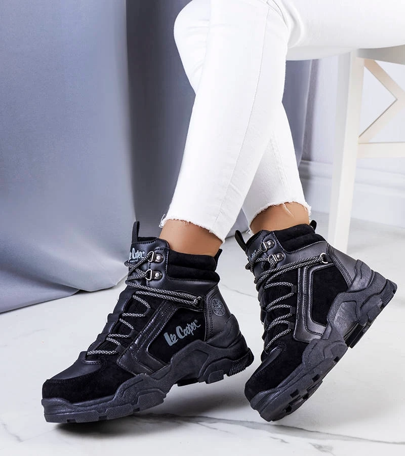 Cizme izolate negre LCJ-22-31-1441L Lee Cooper