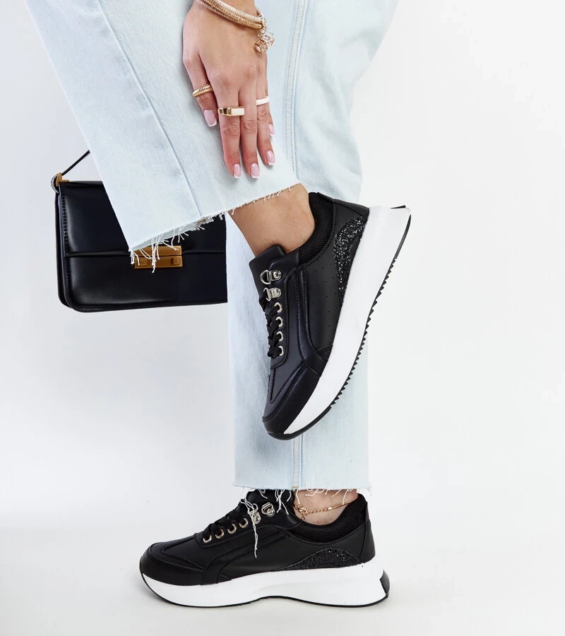 Adidași negri pe platformă Taima