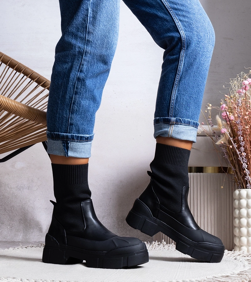 Cizme pentru femei Black Conta