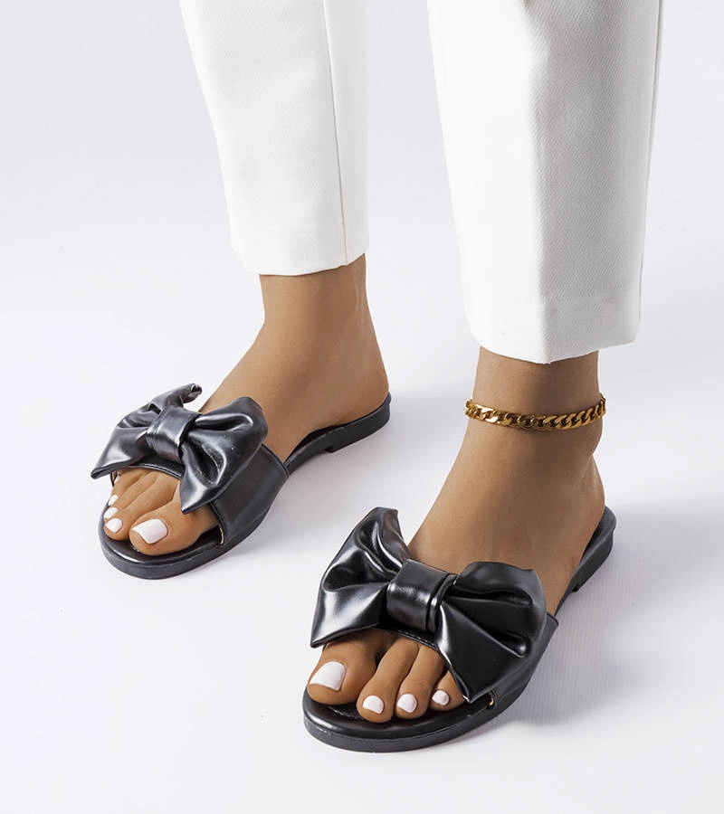 Șlapi negri eleganți cu fundiță Garnier