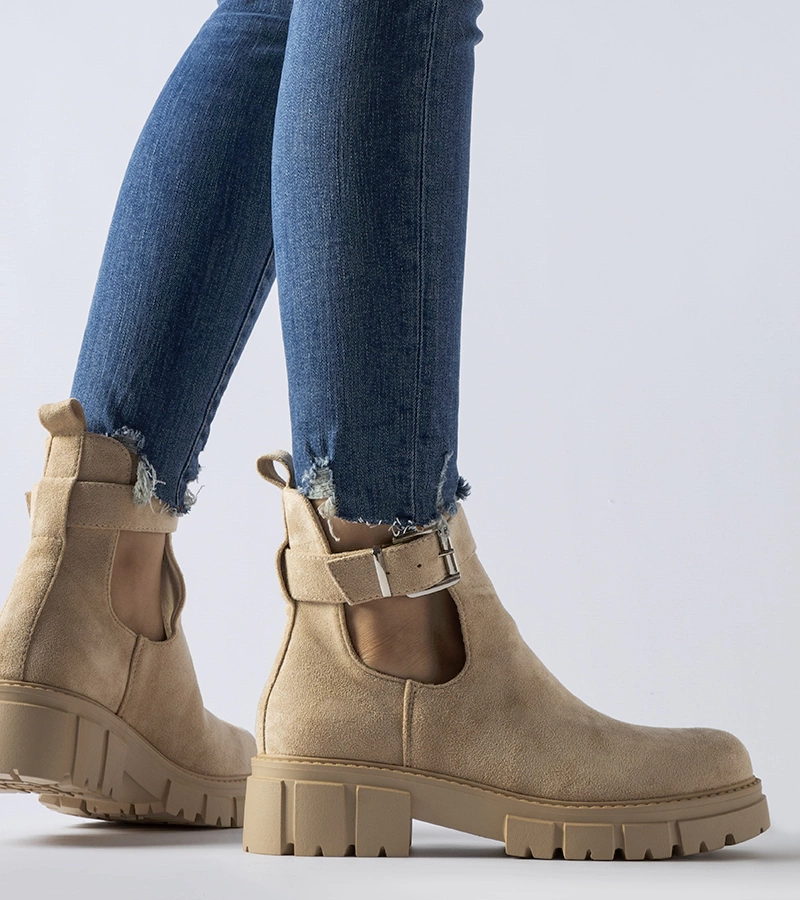 Botine bej cu închidere decorativă Abela 5687 BEIGE