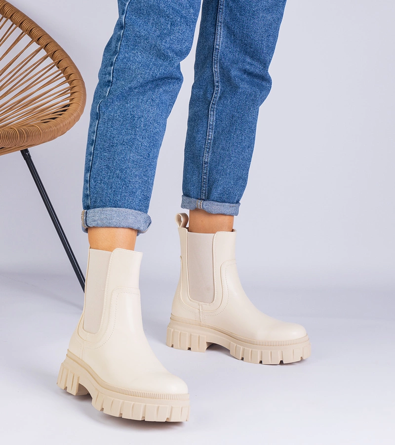 Botine bej până la gleznă cu inserție elastică Rolandela