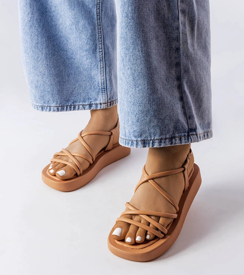 Sandale cu platformă Brunelle maro