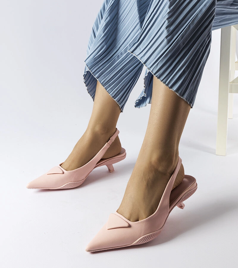 Sandale cu tocuri joase Labonté roz