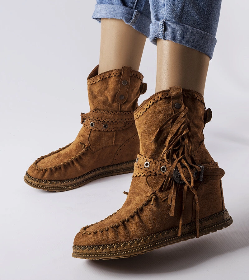 Cizme maro cu tocuri Teodata