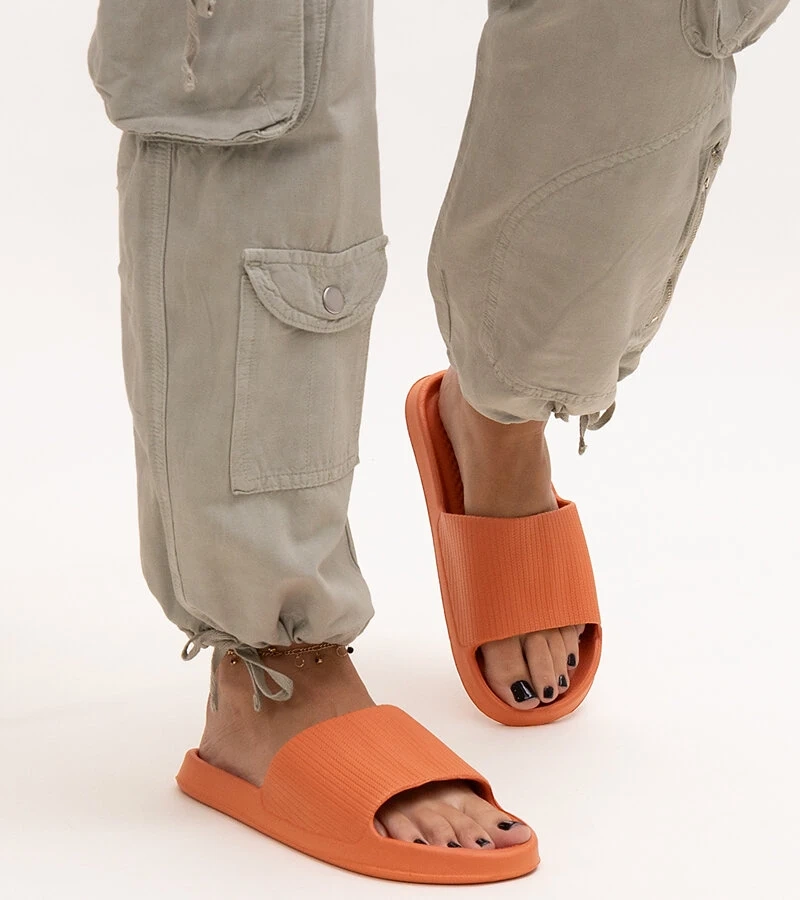 Șlapi portocalii de spumă Menta