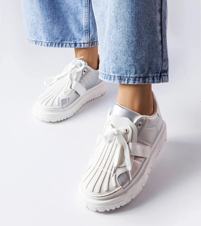 Adidași cu platformă argintie de la Binet