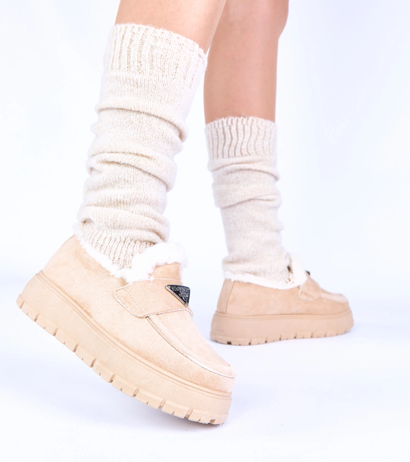 Mocasini bej deschis pe platformă îmblăniți Kirby