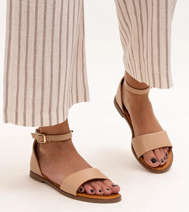 Sandale bej cu călcâiul acoperit Sema