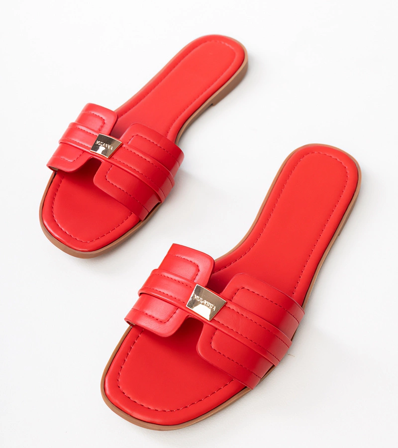 Papuci roșii de damă cu ornament pe curea Lavandă