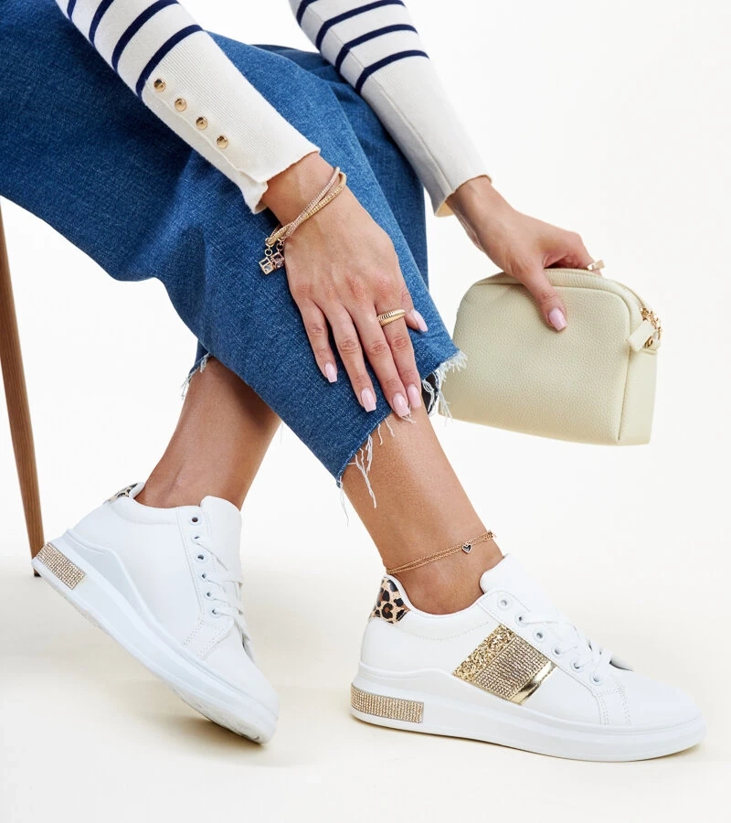 Sneakers alb-aurii cu zirconii de la Giulia