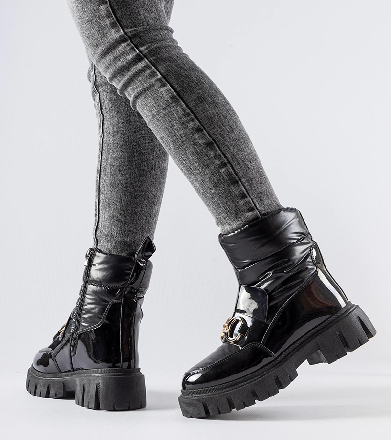 Bocanci negri lucioși cu cataramă Elijah