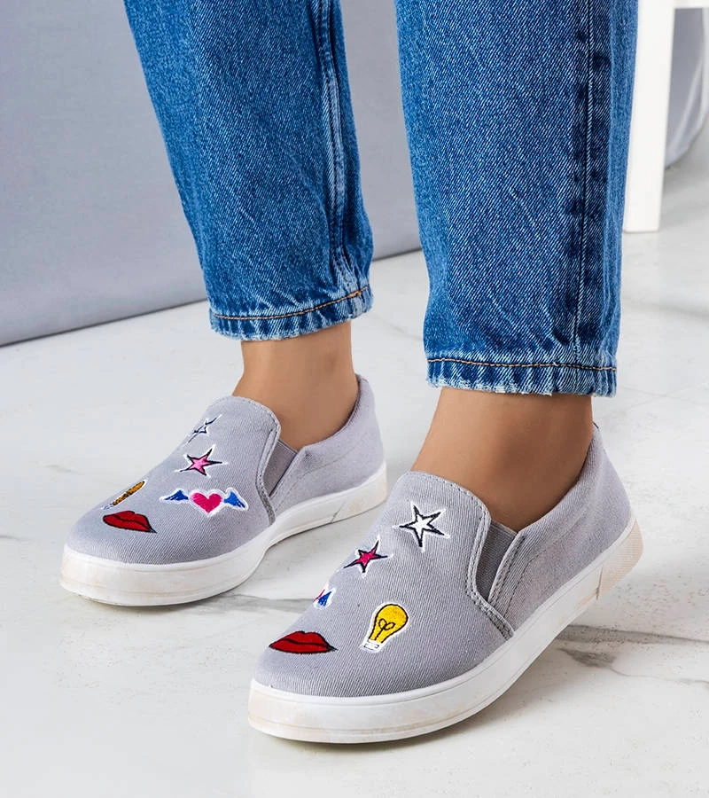 Adidași din material textil gri cu petice Anais