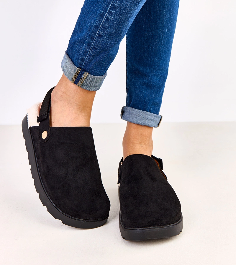 Papuci negri îmblăniți cu închidere Unseta