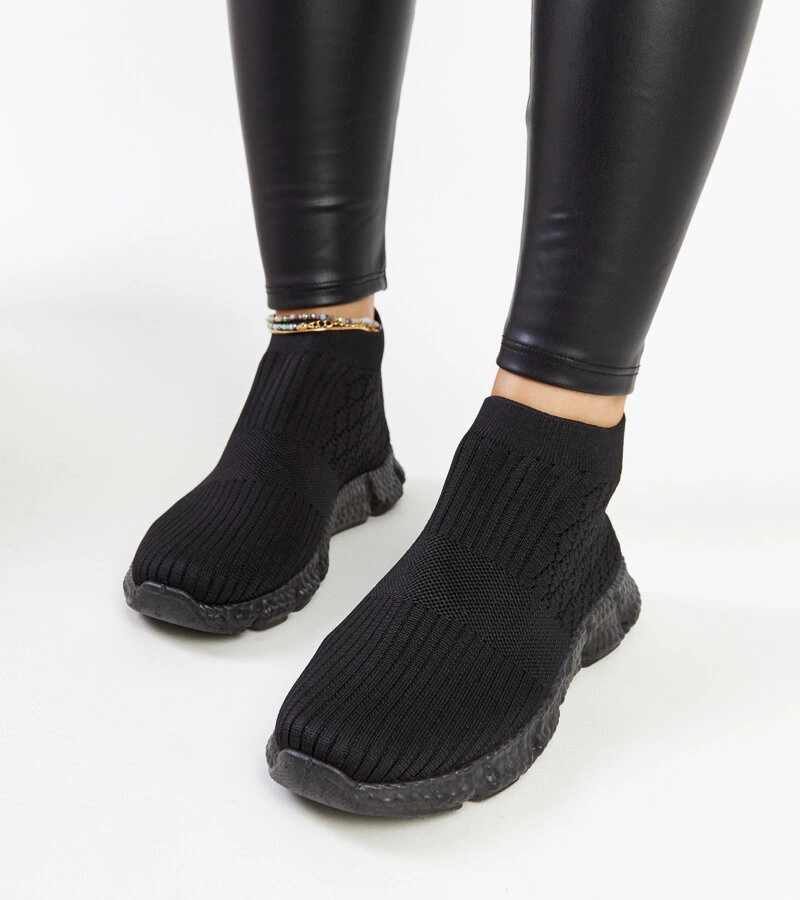 Adidași sportivi negri și ușori Vaclava