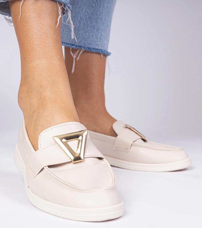 Mocasini de damă bej cu ornament elegant Viletta