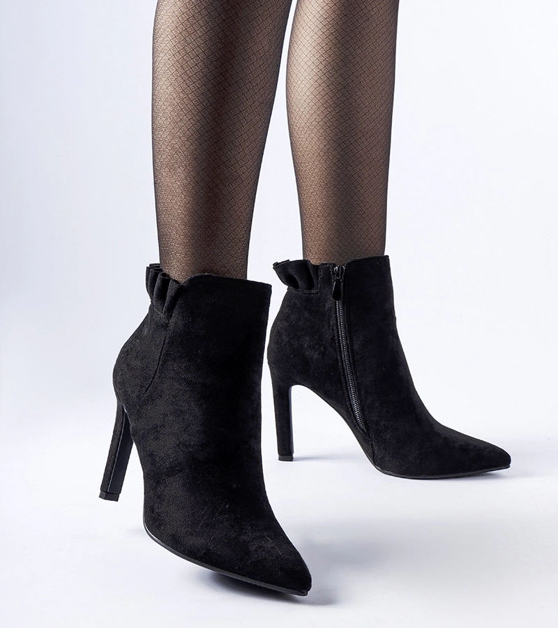 Botine negre cu volan pe toc Dolcelino