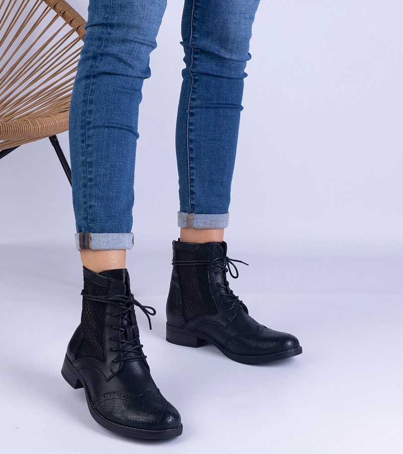 Bocanci plați negri decupați Reeves