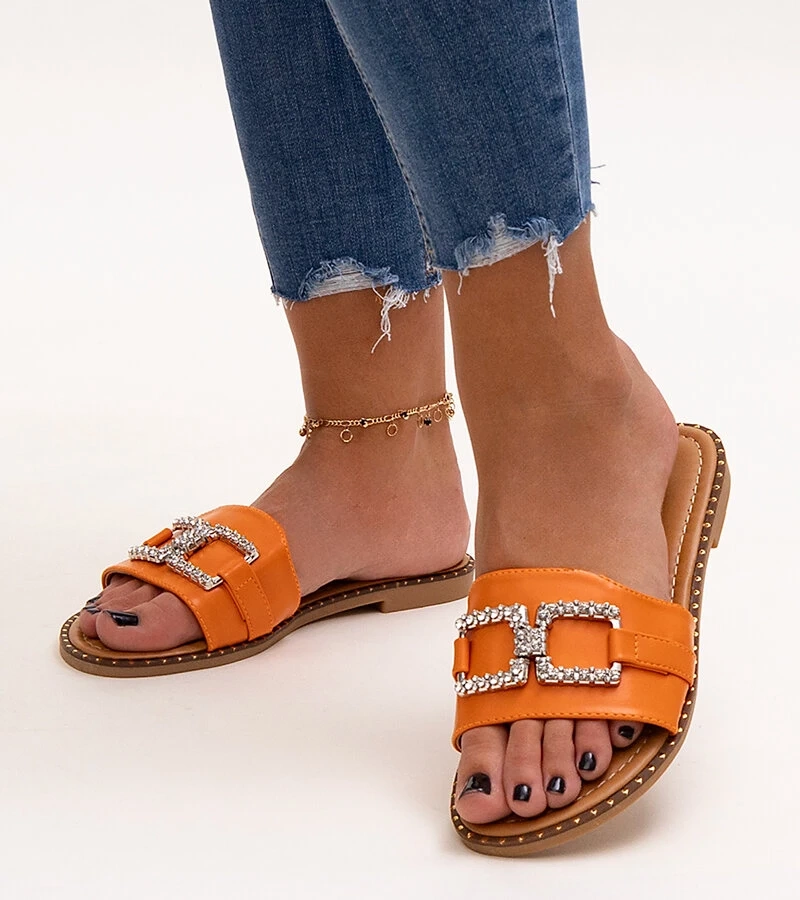 Șlapi portocalii cu o clamă decorativă Rochael