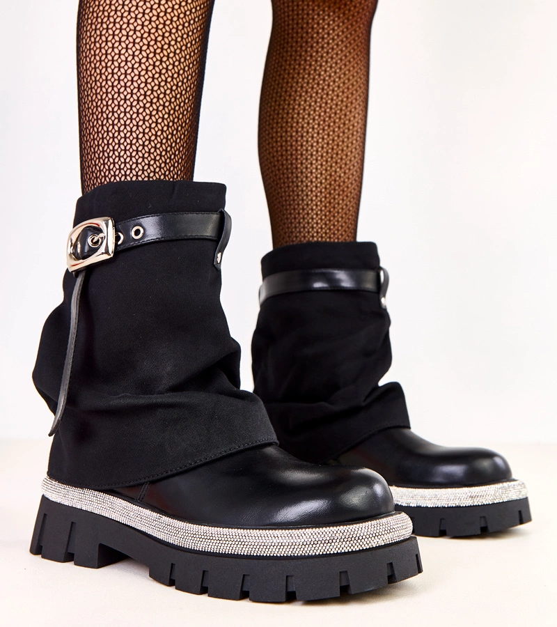 Botine negre cu carâmb întors și cu zirconii pe margini Yemi