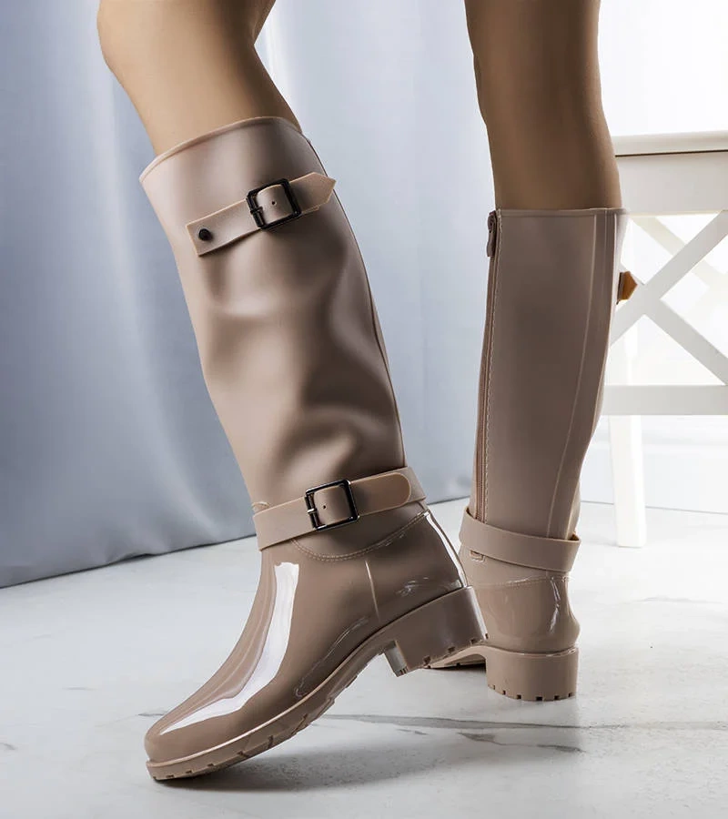 Lahti bej cu talpă înaltă