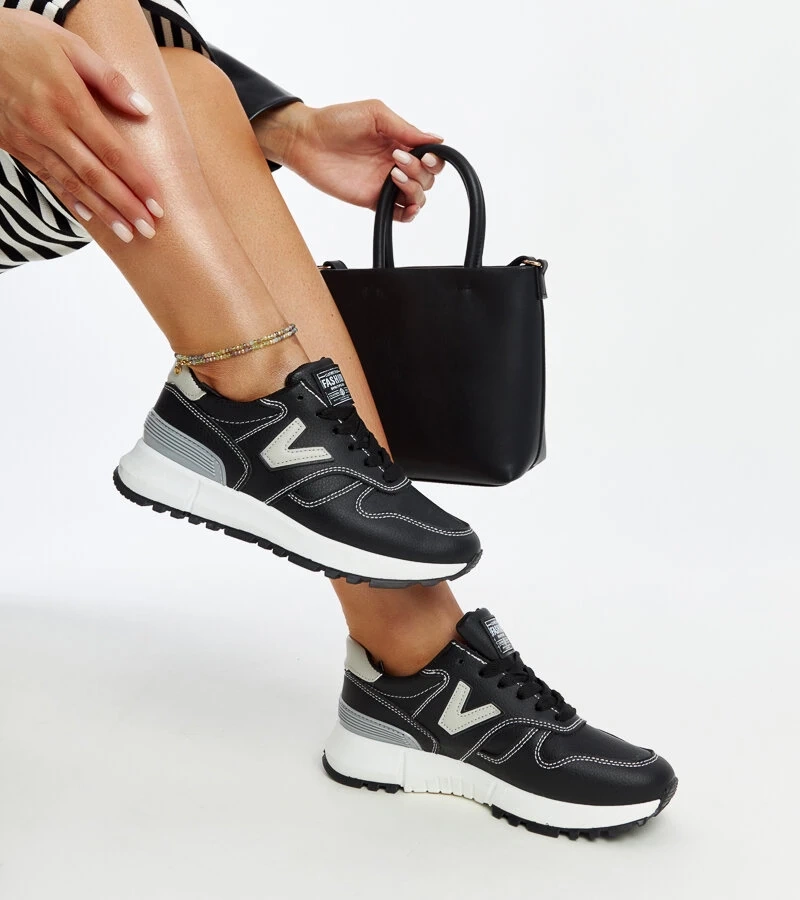 Adidași negri cu talpă groasă Cettina