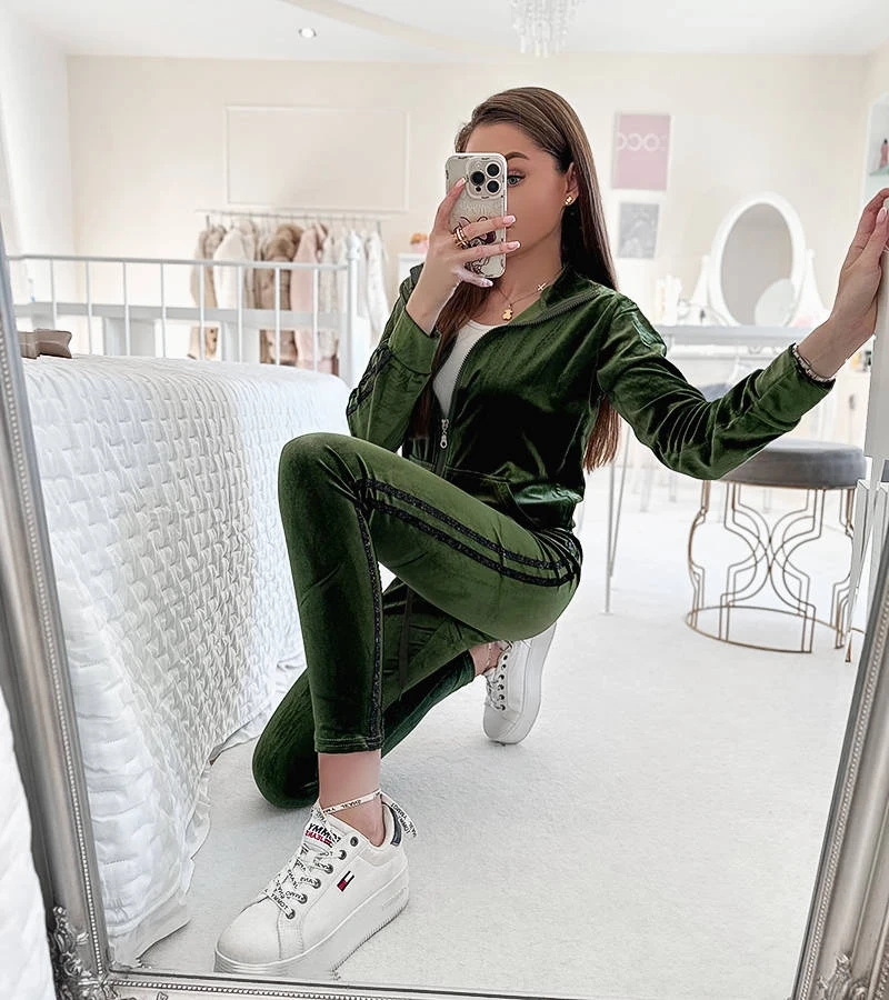 Set de catifea verde Derrick