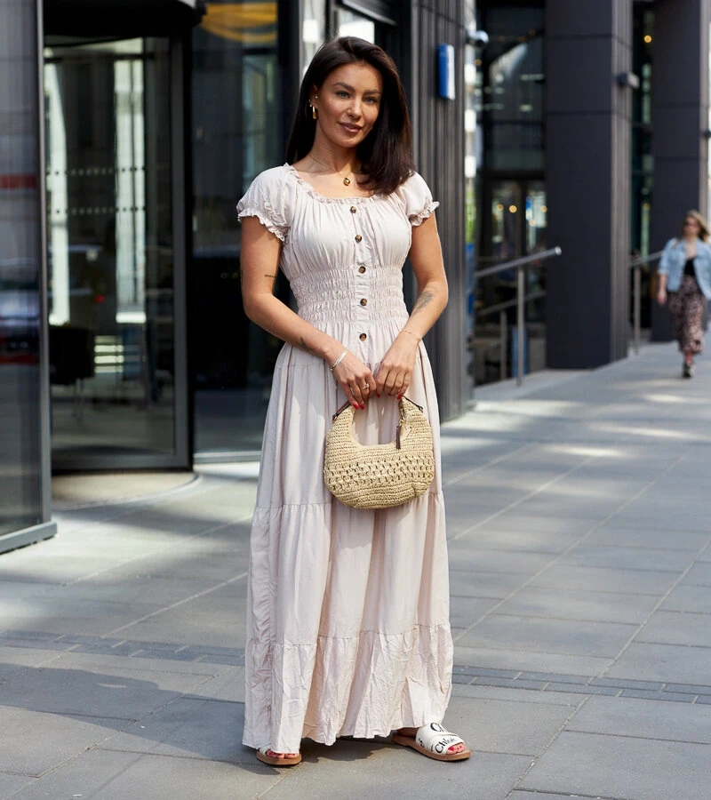 Rochie bej cu pliuri Betsi