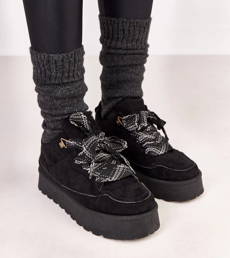 Adidași negri îmblăniți cu șireturi groase Landry