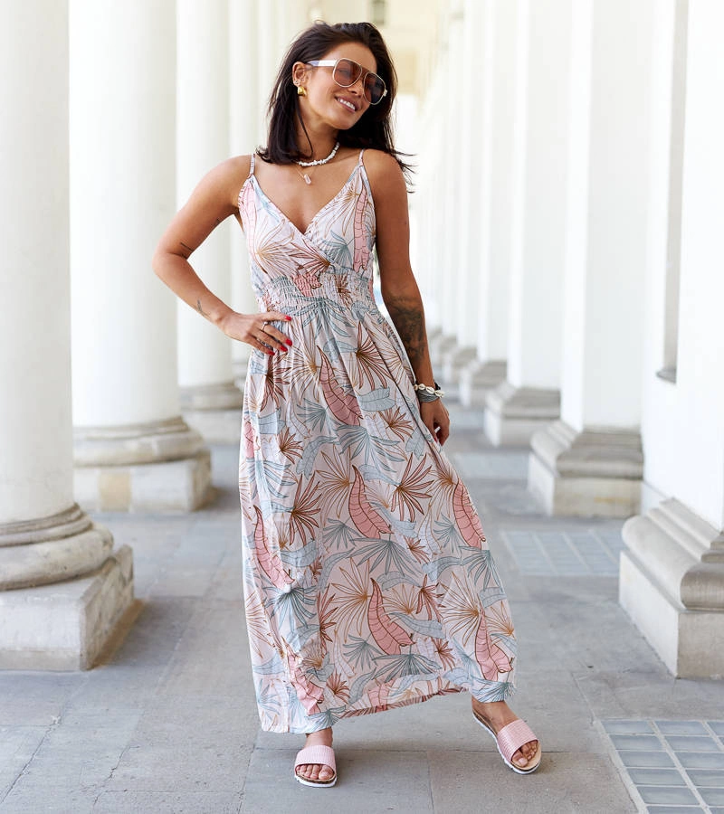 Rochie maxi bej cu model de Muzio