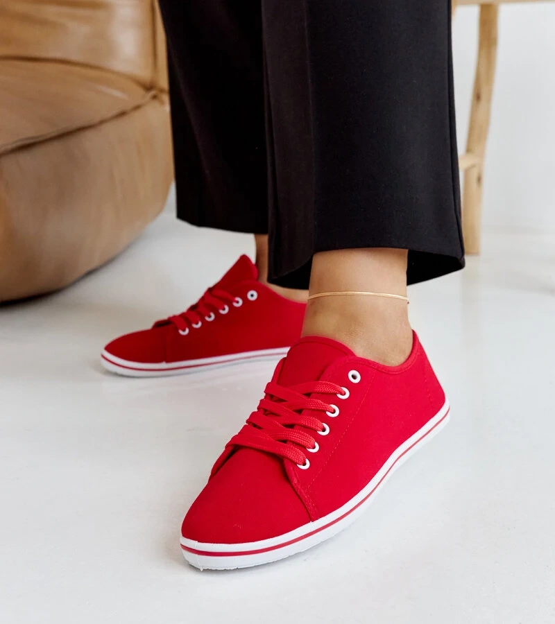 Teniși clasici roșii ai lui Ramiro