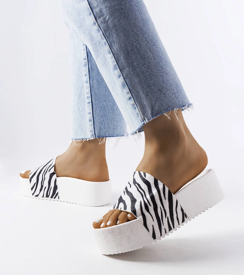 AE35 FLIP-FLOPS DE ZEBRĂ