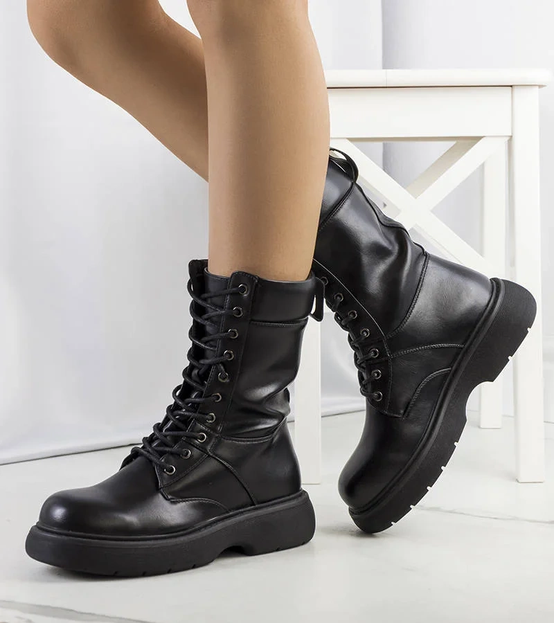 Costel femei negru trappers negru