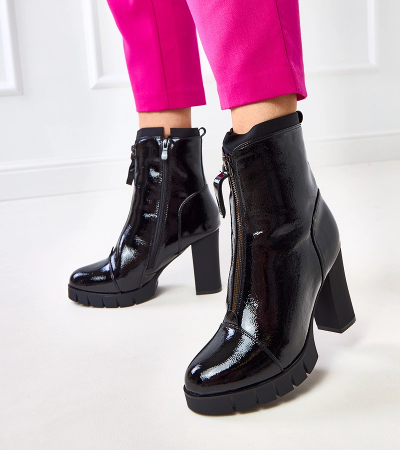 Cizme negre lăcuite cu toc Sasa