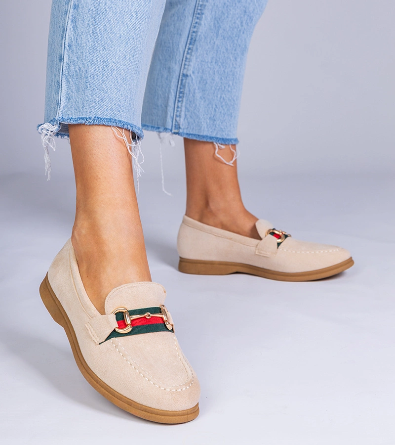 Mocasini bej din piele ecologică întoarsă cu ornament auriu Daliana