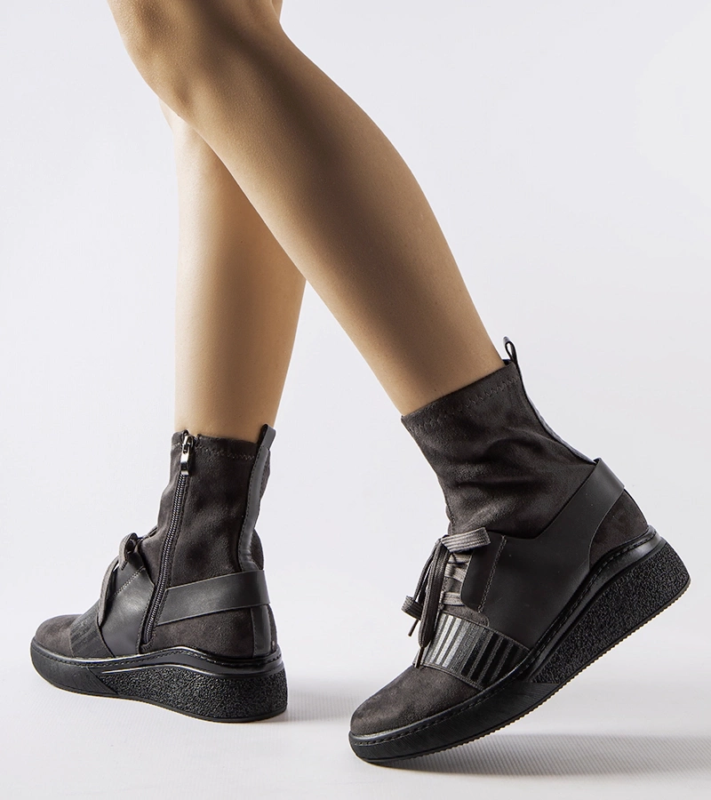 Botine gri cu ciorapi pe platforma Spoleto