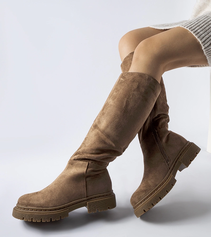 Cizme călduroase maro cu talpă plată Millbrook.