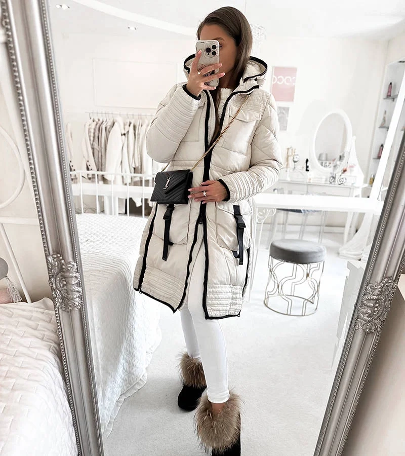 Palton alb matlasat Averie