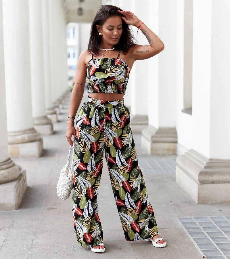 Set negru cu top și pantaloni Litta