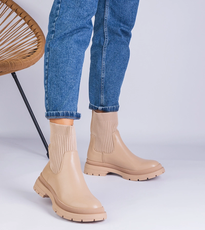 Cizme maro cu partea superioară din material Kalvaria