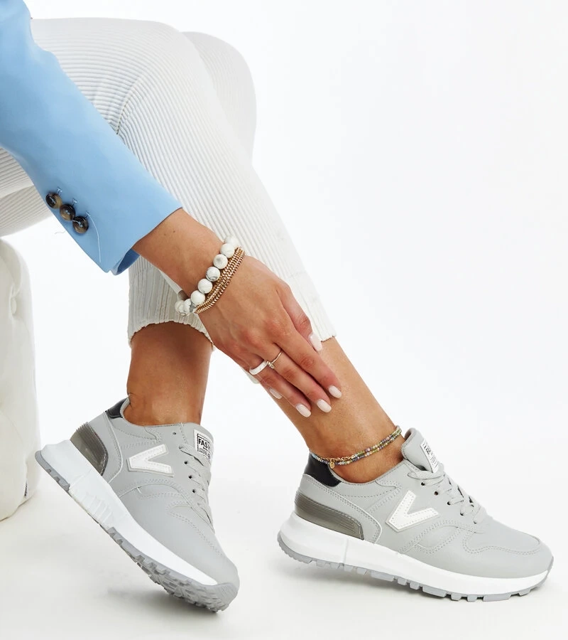 Sneakers gri pe talpa groasă Cettina