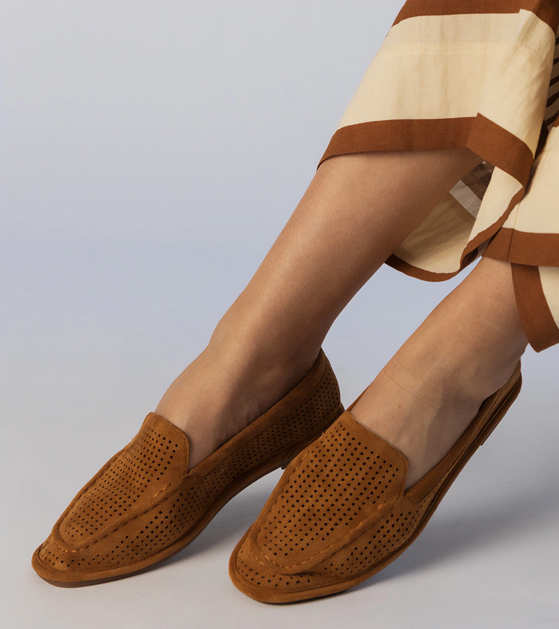 Mocasini perforați din piele ecologică întoarsă caramel Stanila