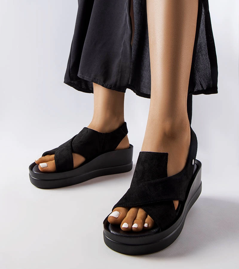 Sandale negre cu platformă Adelina