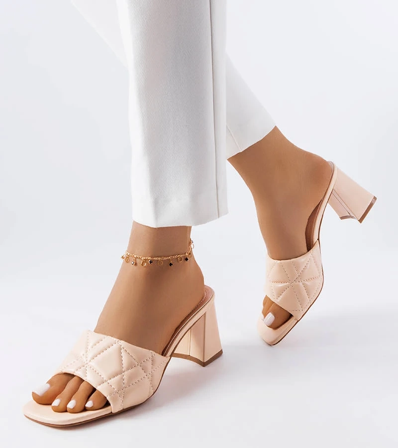 Șlapi cu toc bej Merley